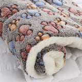 Winter Flannel Pet Bed Mat – Thickened Soft Sleeping Pad for Dogs & Cats